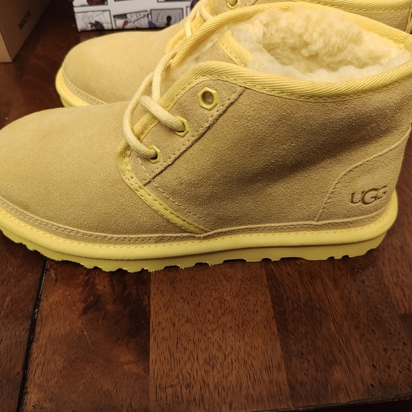 UGG Yellow Suede Ankle Boots size 6 - Picture 5 of 5